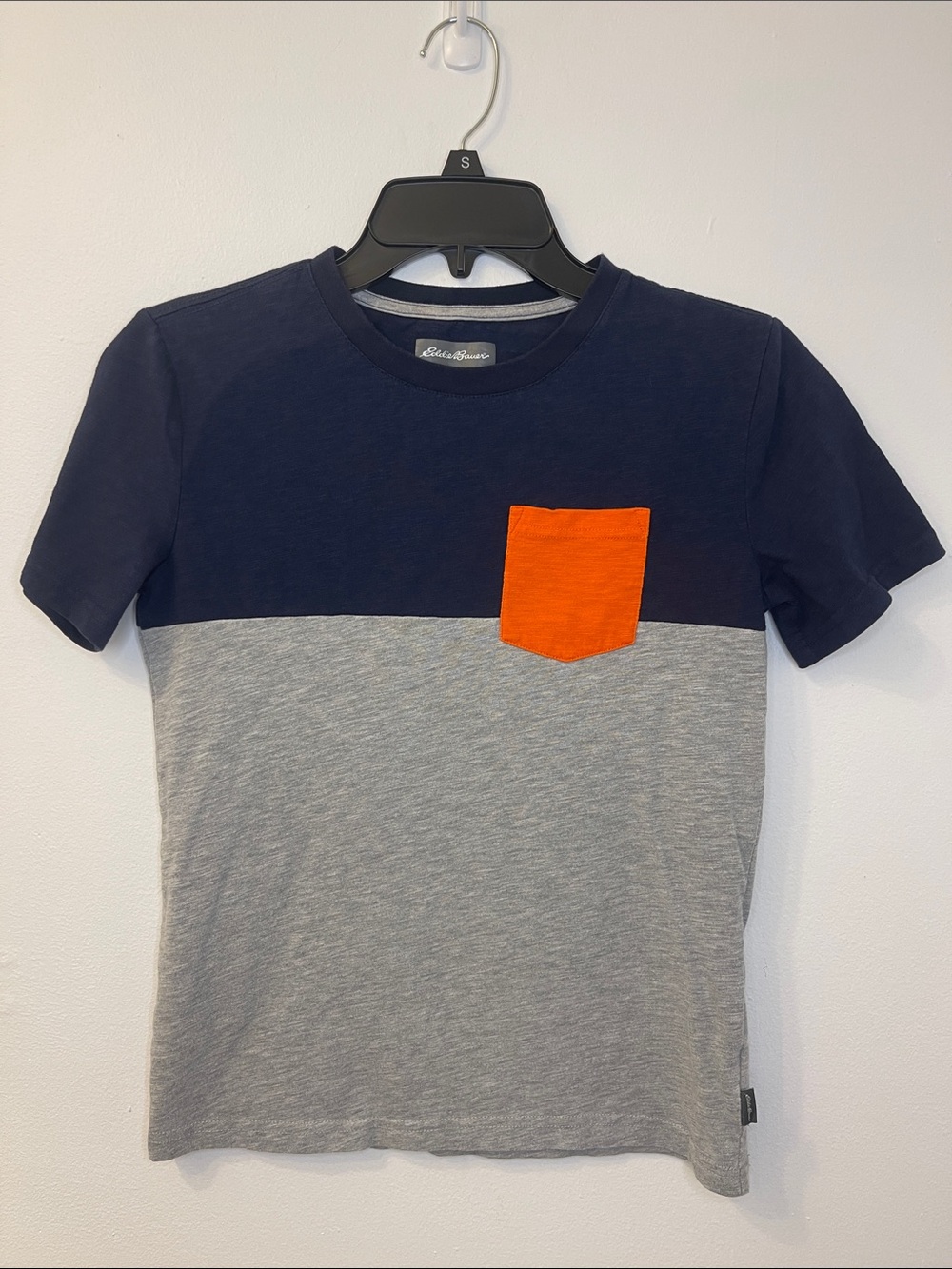 Eddie Bauer Navy & Heather Gray Colorblock Tee with Orange Pocket Size M (10/12)